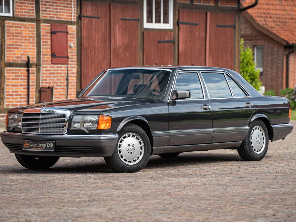 Image 1/91 of Mercedes-Benz 560 SEL (1990)