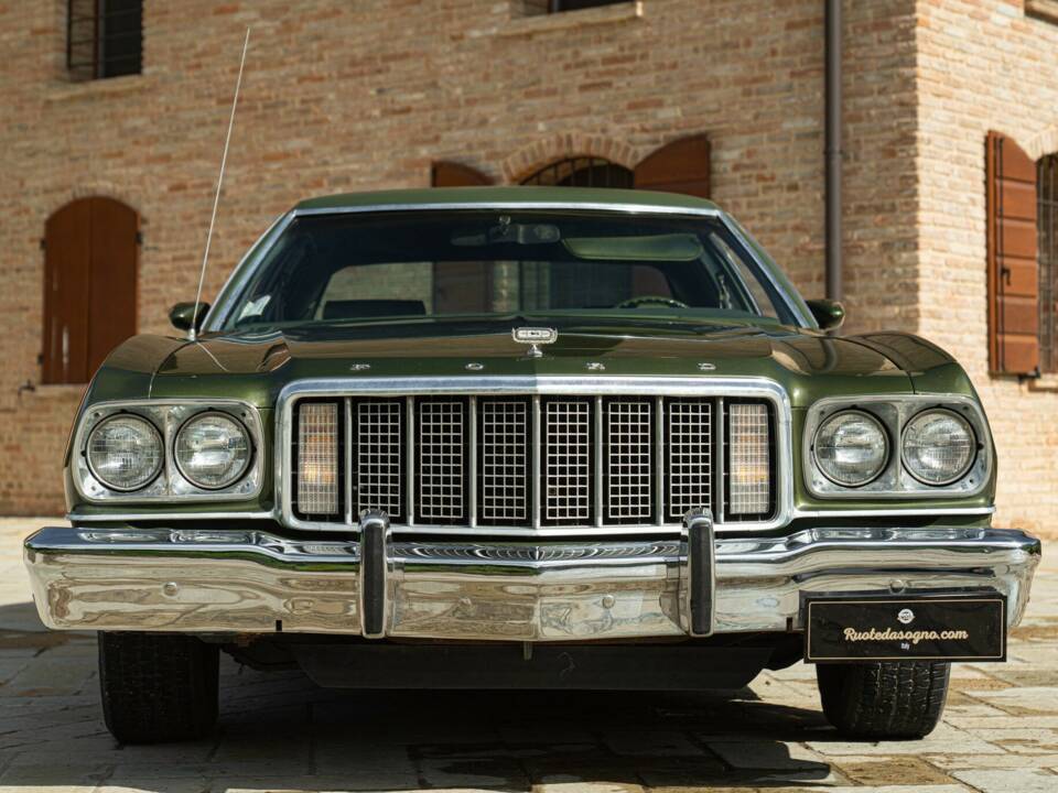 Imagen 3/50 de Ford Gran Torino (1976)