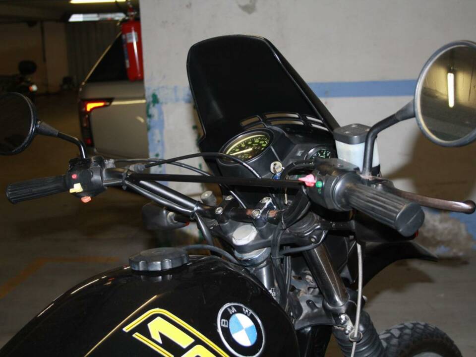 Bild 48/50 von BMW DUMMY (1990)