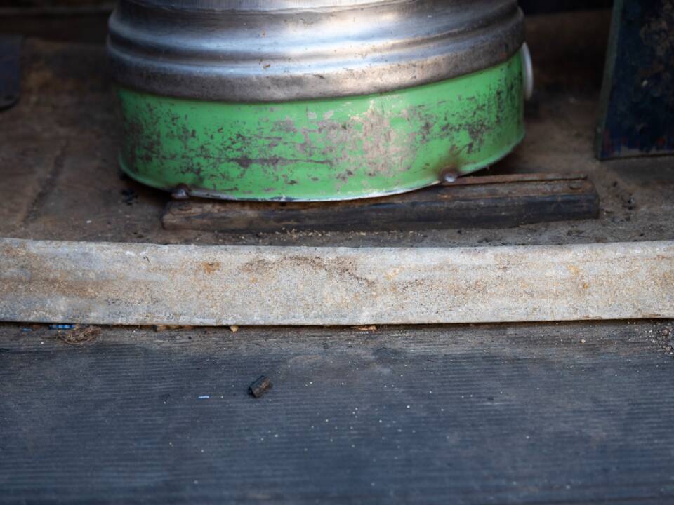 Image 86/134 of Ford V8 (1937)