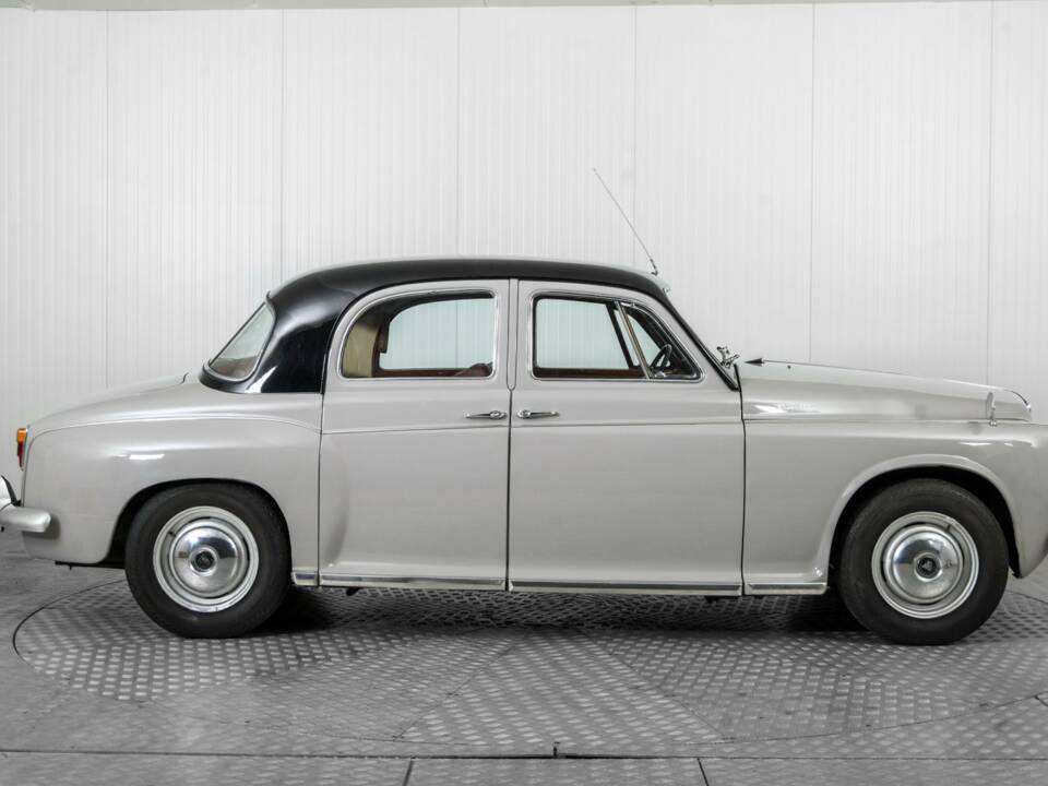 Image 10/50 de Rover 100 (1962)