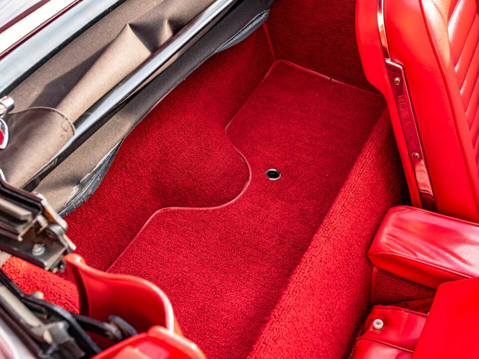 Image 44/64 of Chevrolet Corvette Sting Ray Convertible (1964)