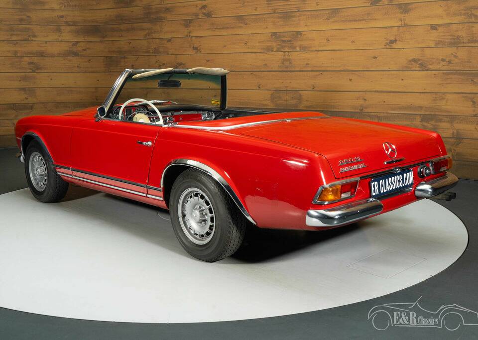 Immagine 8/8 di Mercedes-Benz 280 SL (1968)