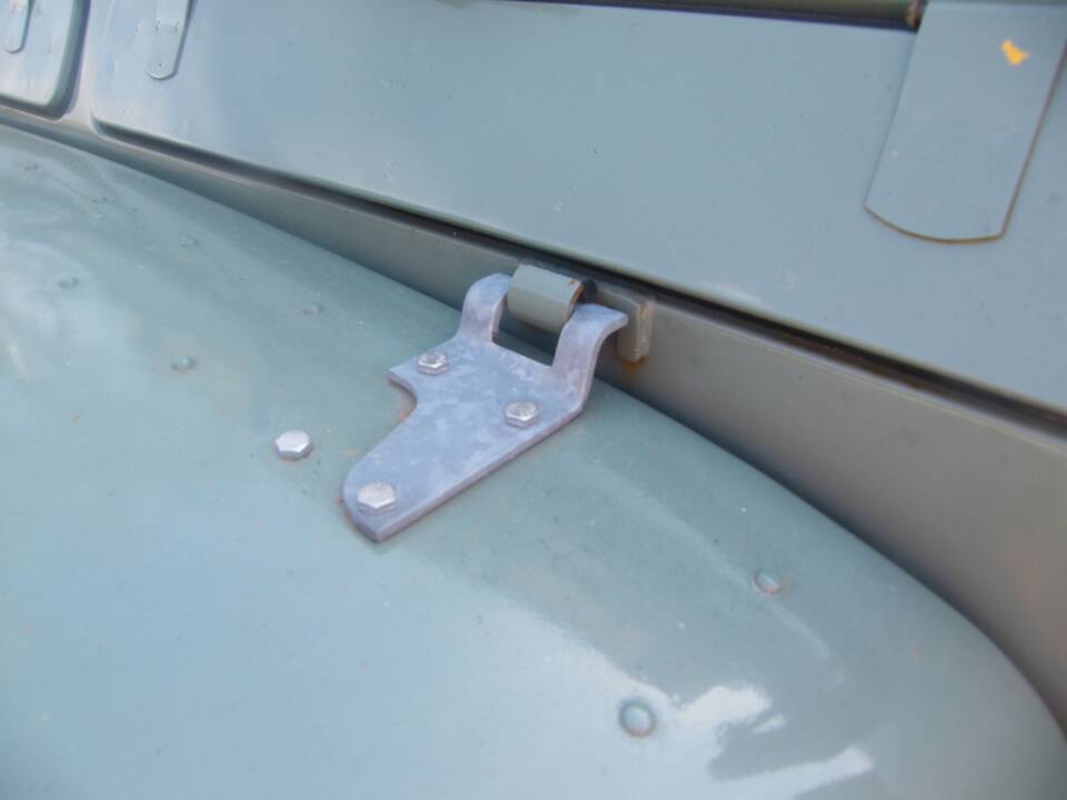 Afbeelding 10/94 van Land Rover 109 (1966)