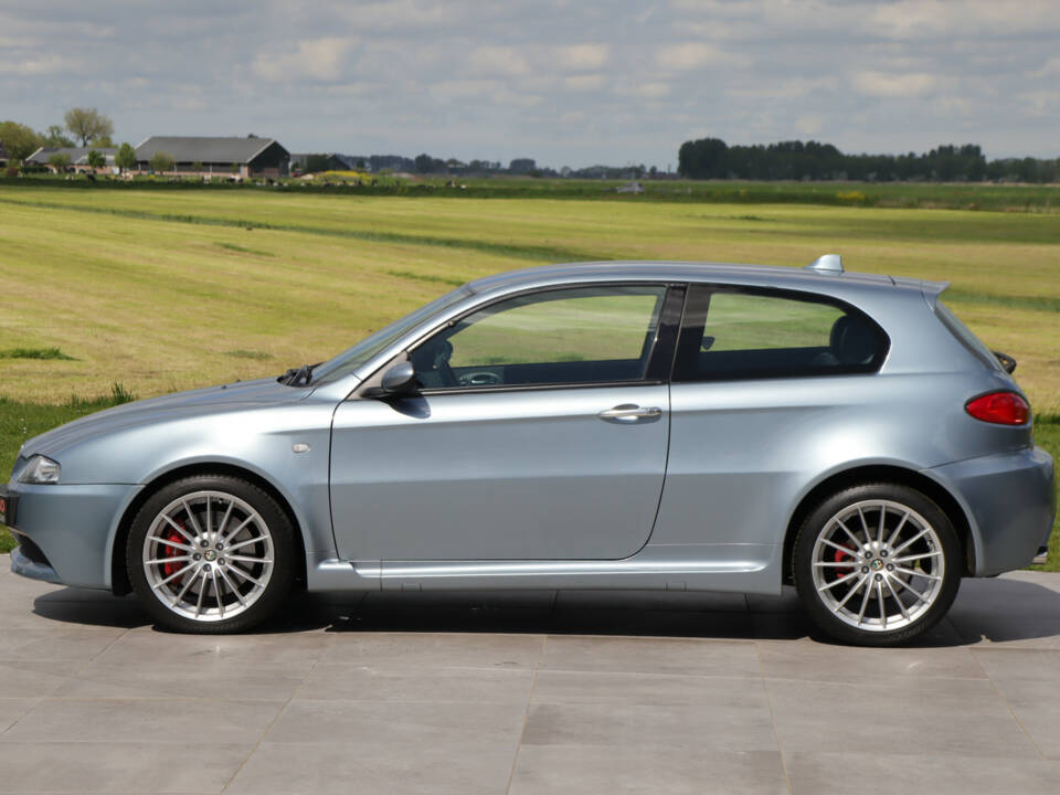 Bild 12/50 von Alfa Romeo 147 3.2 GTA (2005)