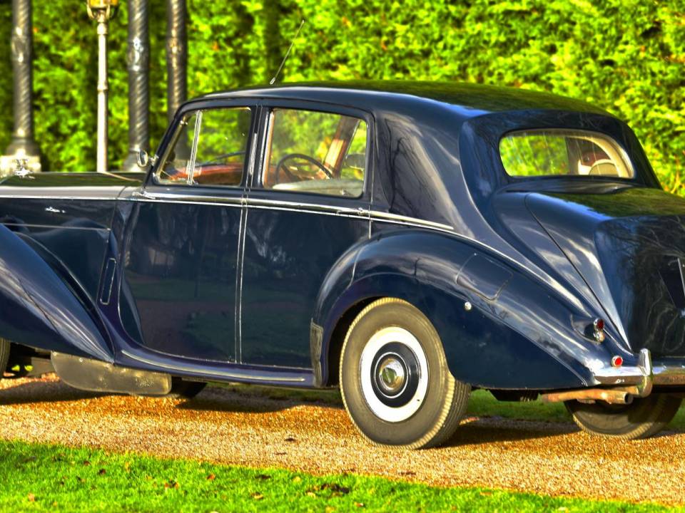 Image 4/50 de Bentley R-Type (1953)