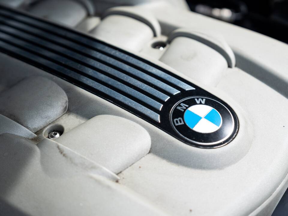 Imagen 11/65 de BMW 545i Touring (2005)