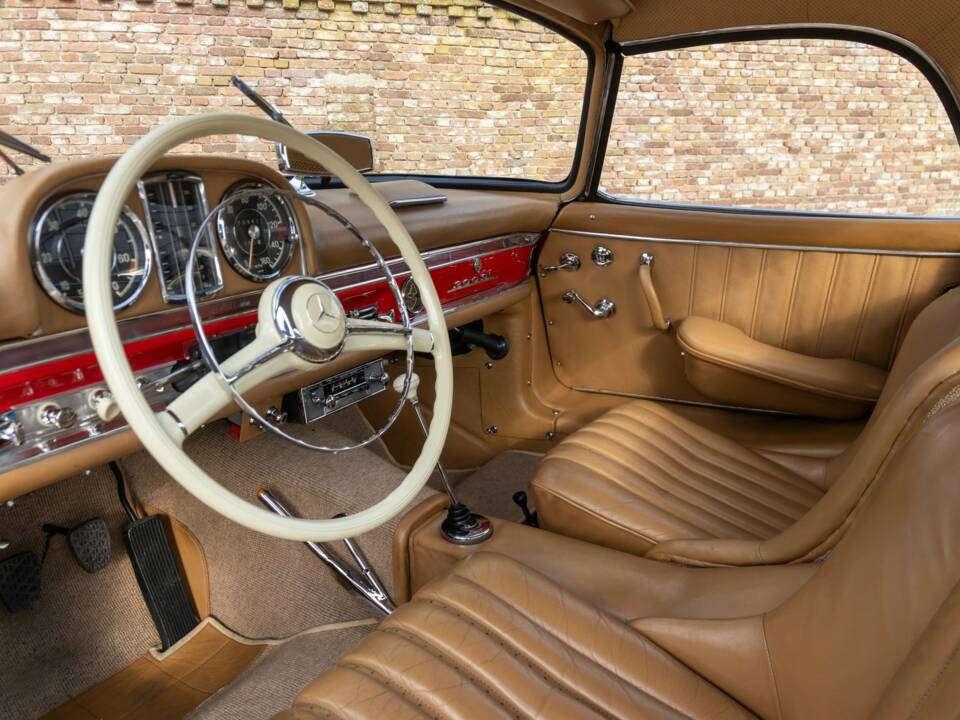 Image 33/50 of Mercedes-Benz 300 SL Roadster (1957)