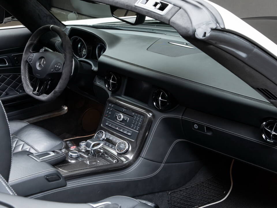 Bild 18/26 von Mercedes-Benz SLS AMG GT Roadster &quot;Final Edition&quot; (2014)