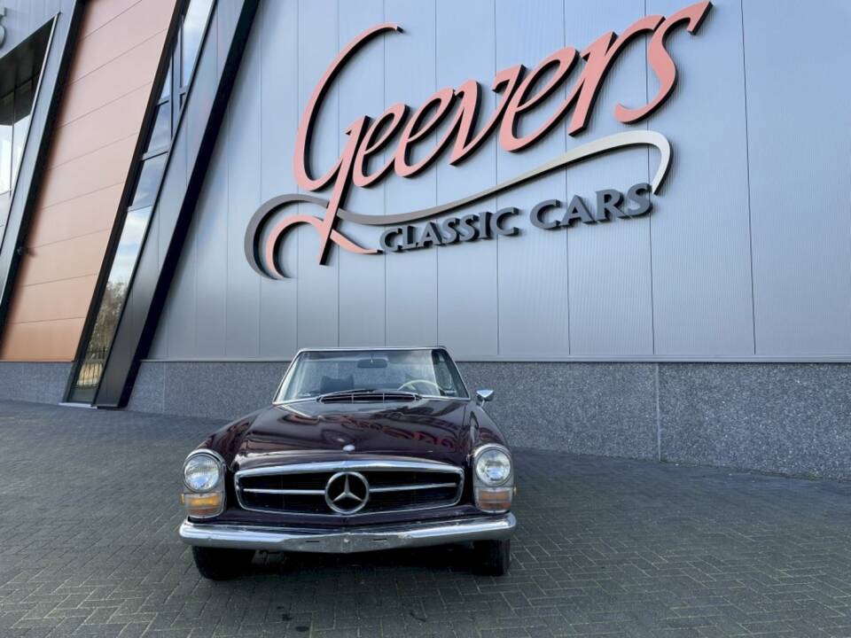 Image 4/36 of Mercedes-Benz 280 SL (1969)