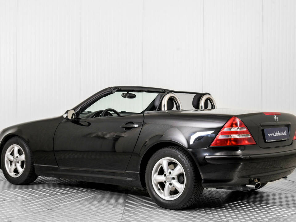 Image 7/50 of Mercedes-Benz SLK 200 Kompressor (2001)