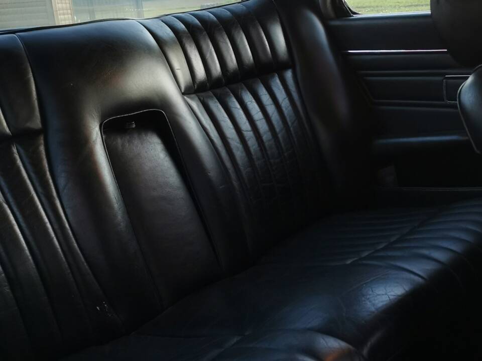 Image 15/15 of Jaguar XJ 6 C 4.2 (1977)