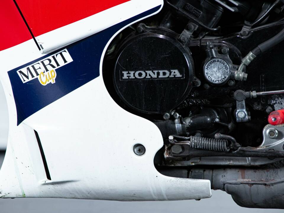 Immagine 24/50 di Honda VF 500 F (1986)
