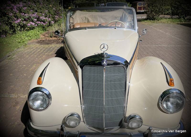 Image 22/38 of Mercedes-Benz 220 Cabriolet A (1954)