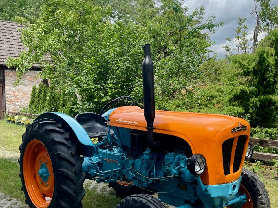 Image 49/52 of Lamborghini 2R (1965)