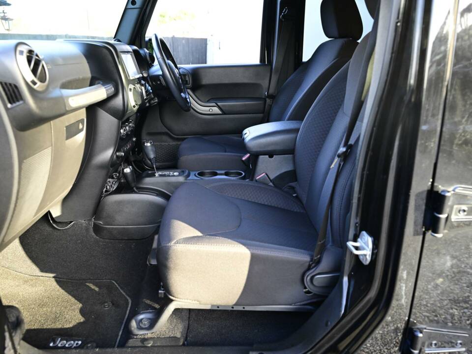 Image 31/50 of Jeep Wrangler 3.6 V6 (2014)