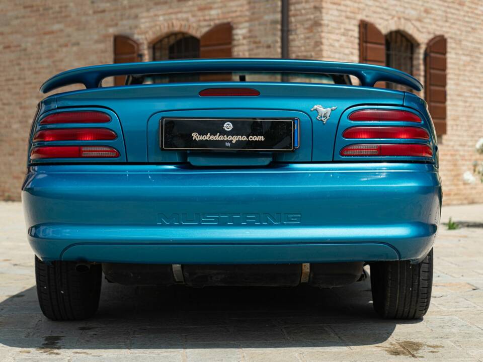 Image 11/50 of Ford Mustang (1994)