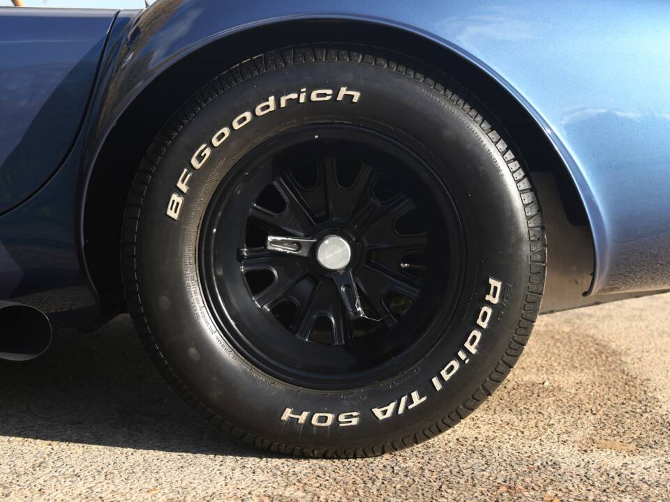 Image 18/50 de AC Cobra 427 (1999)