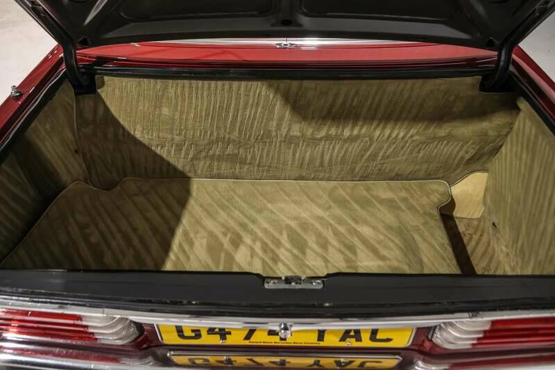 Image 27/35 of Mercedes-Benz 300 SL (1989)