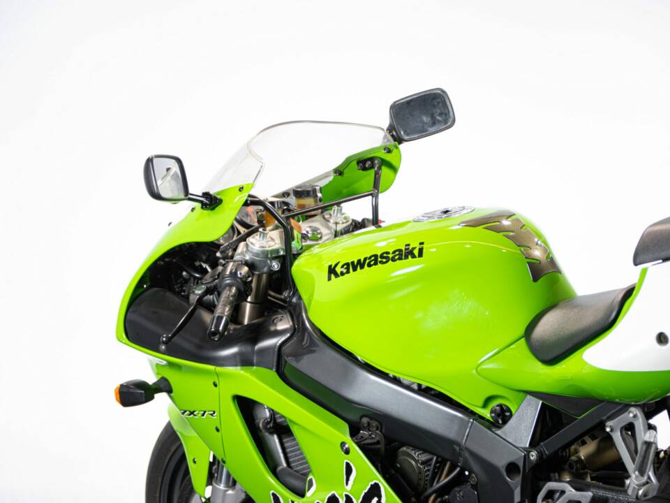Immagine 10/50 di Kawasaki Ninja 750 ZX-7R (1999)
