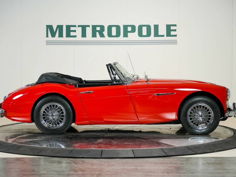 Image 15/43 of Austin-Healey 3000 Mk II (BJ7) (1963)