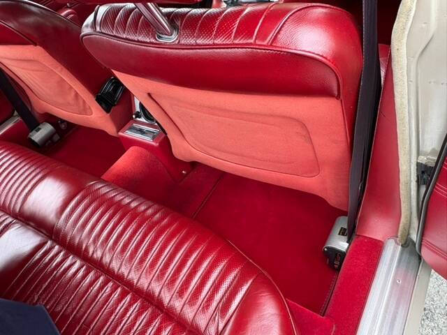 Bild 18/40 von Jaguar XJ 6 4.2 (1971)