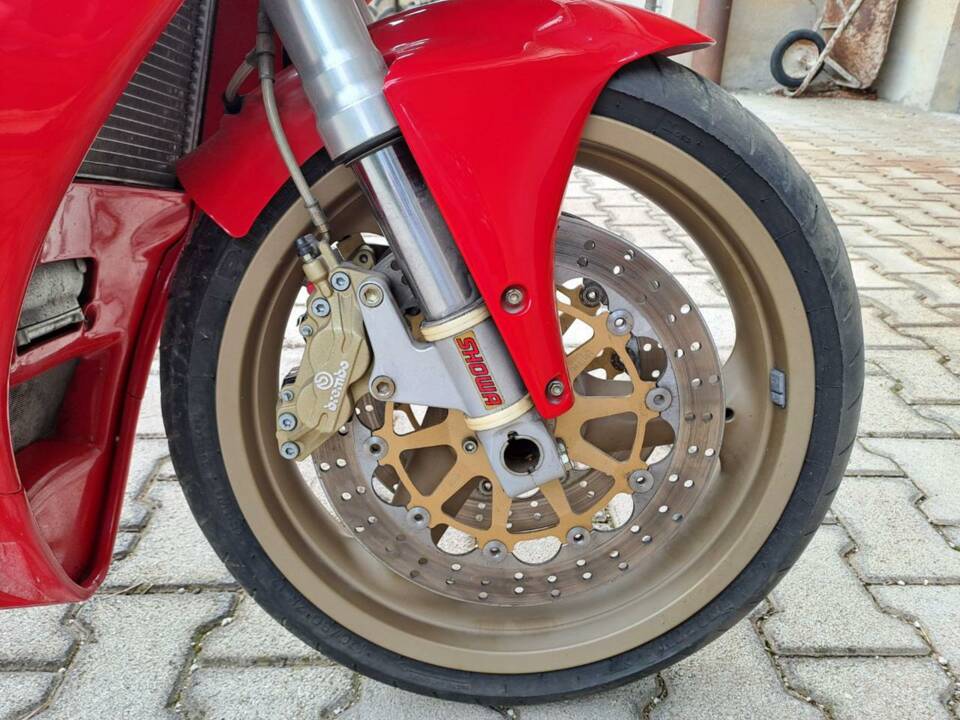 Immagine 26/37 di Ducati 748 S (2000)