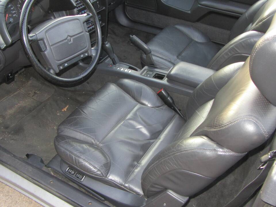 Bild 7/15 von Chrysler Le Baron 3.0 (1994)