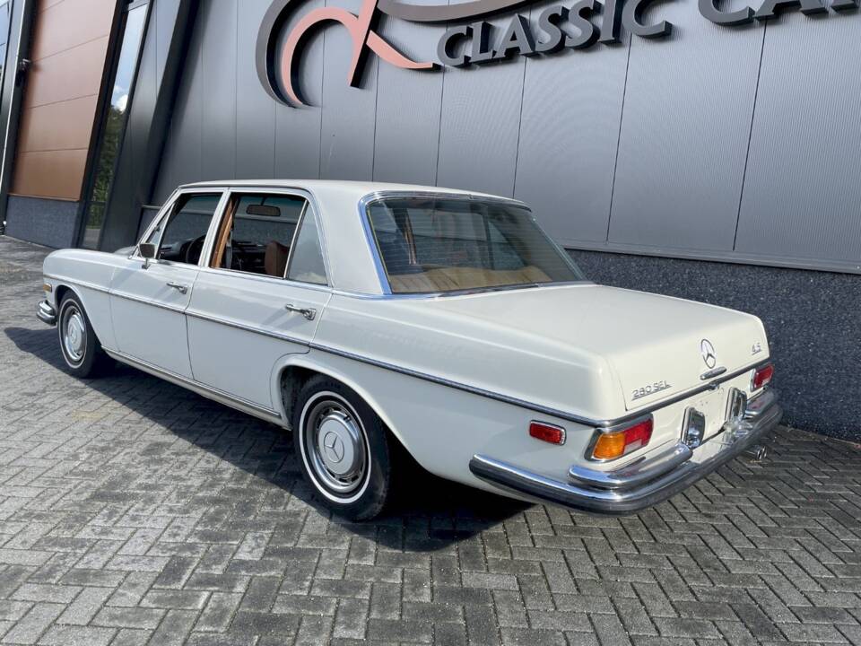 Imagen 4/35 de Mercedes-Benz 280 SEL 4,5 (1972)