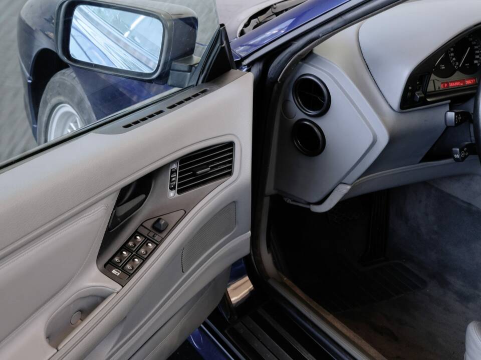 Imagen 14/37 de BMW 850i (1991)
