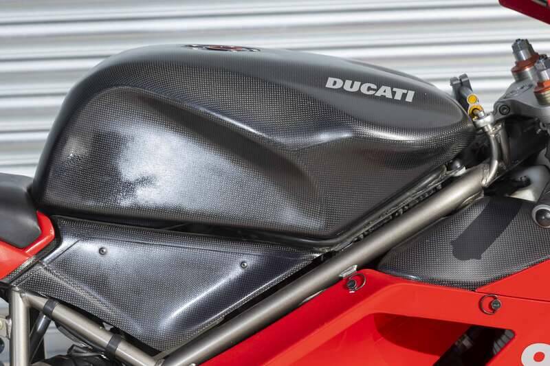 Image 13/41 of Ducati DUMMY (2000)