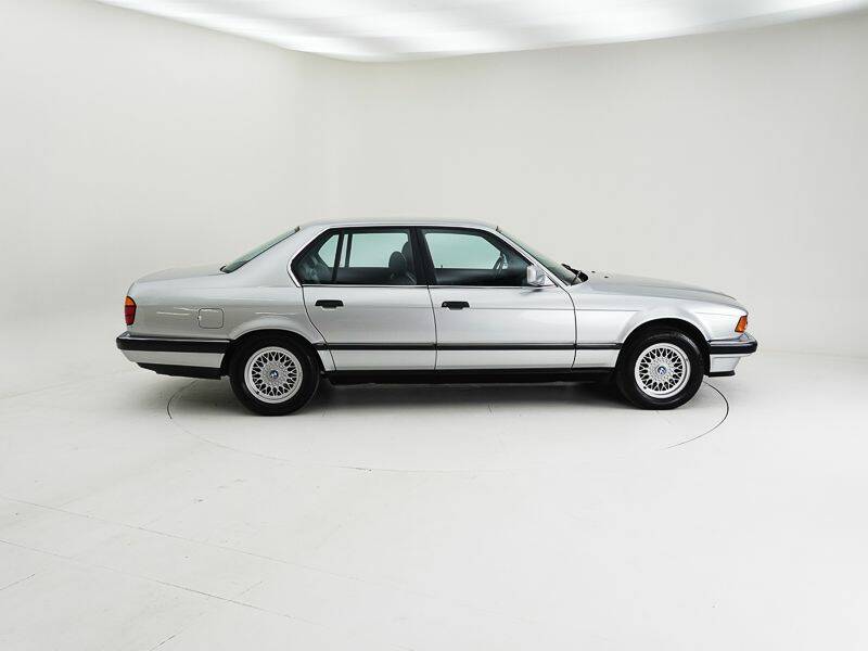 Immagine 9/15 di BMW 730i (1989)