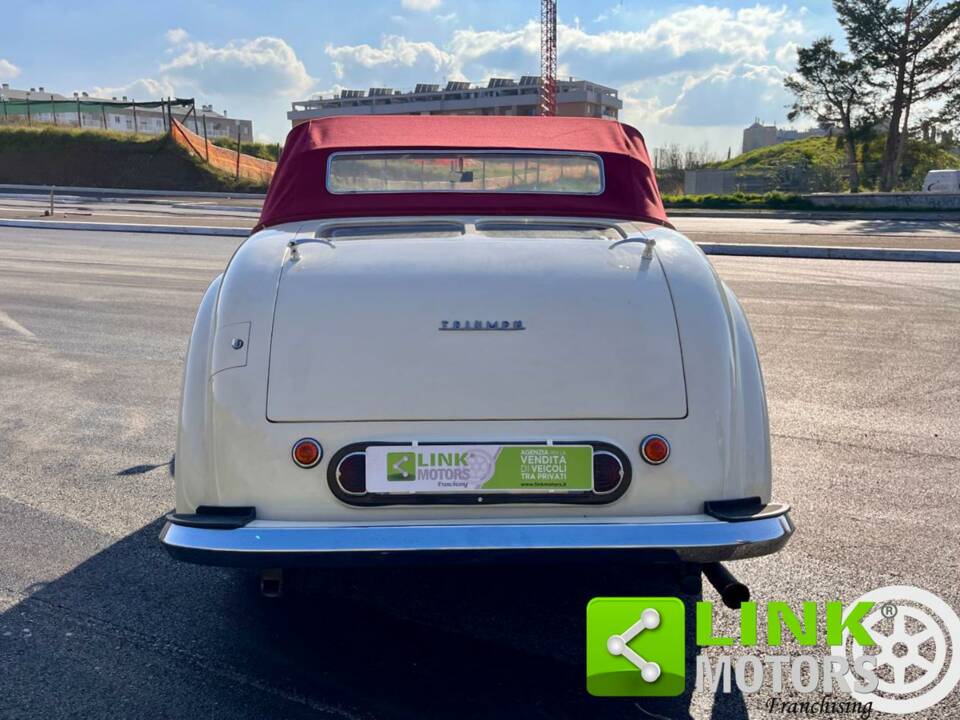 Image 9/10 de Triumph Dolomite 2-Litre (1942)