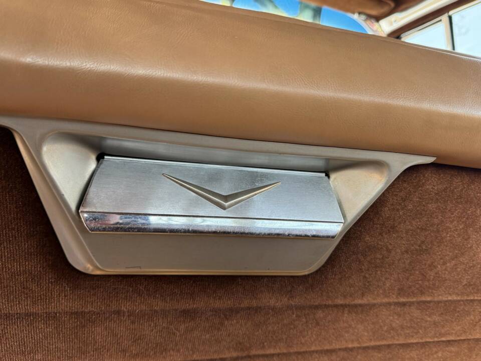 Bild 33/36 von Cadillac 62 Sedan DeVille (1957)