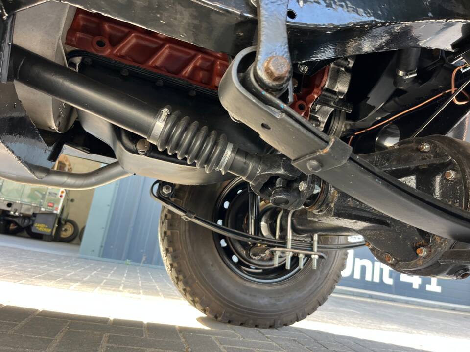 Bild 37/39 von Land Rover 88 (1984)