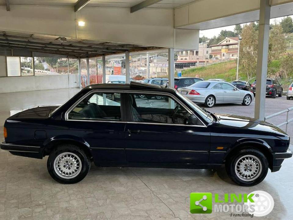 Image 6/10 de BMW 316 (1986)