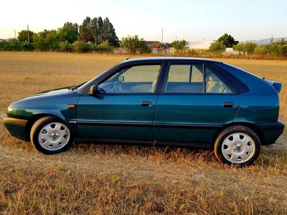 Immagine 3/10 di Lancia Delta HF Turbo (1994)