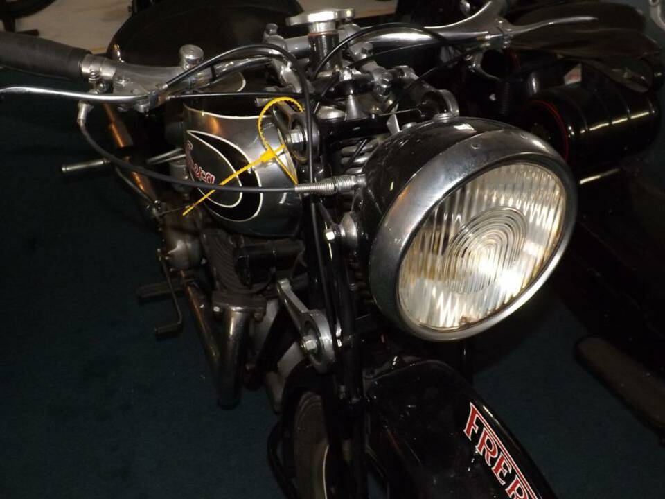 Immagine 8/35 di Frera DUMMY (1946)