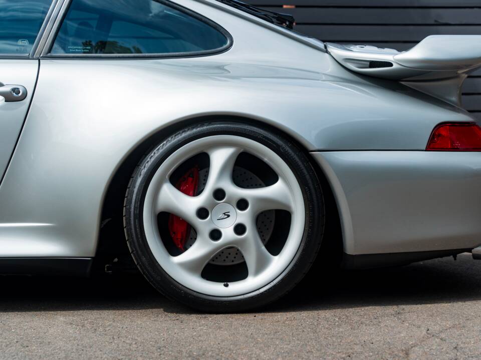 Bild 6/58 von Porsche 911 Carrera 4S (1996)