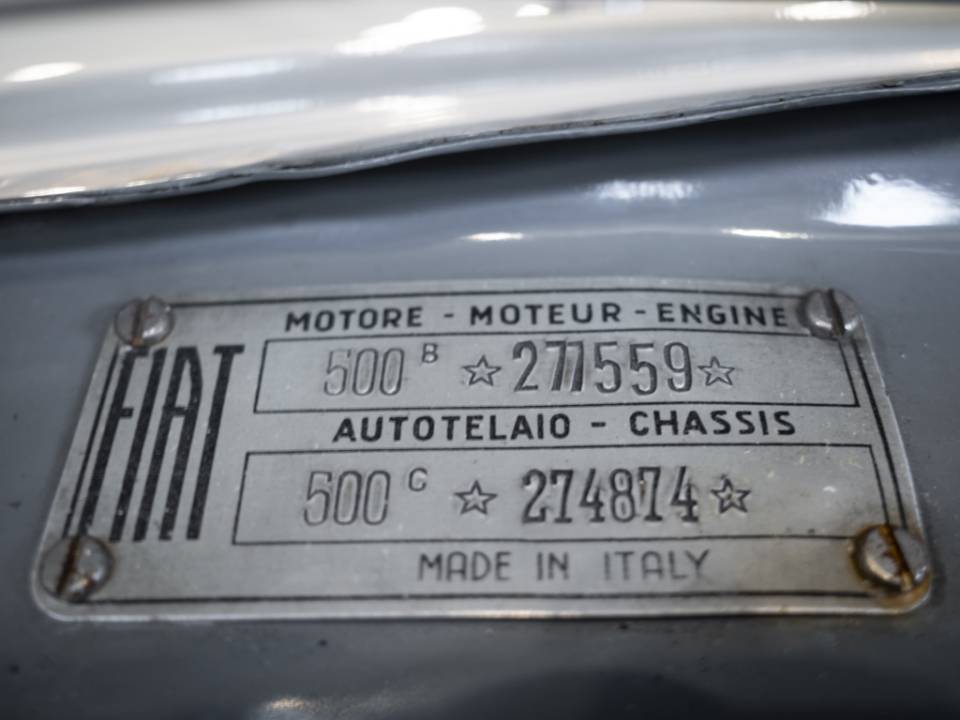 Image 18/37 de FIAT 500 C Topolino (1951)