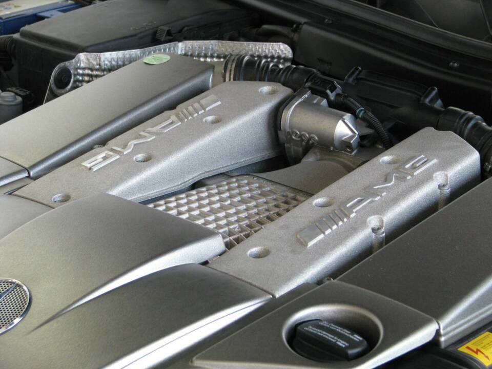 Bild 8/14 von Mercedes-Benz SLK 32 AMG (2002)