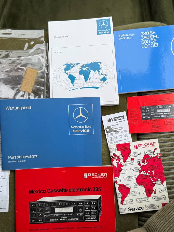 Image 23/34 of Mercedes-Benz 380 SE (1980)