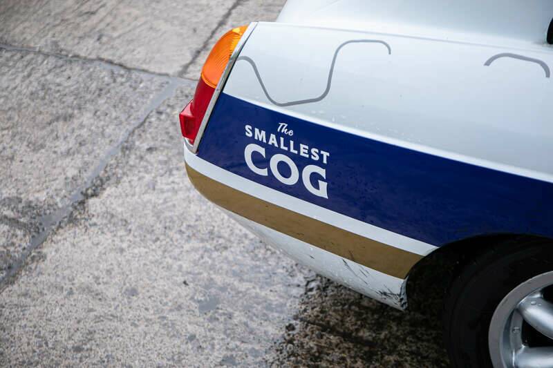 Image 40/42 of MG MGB GT (1972)