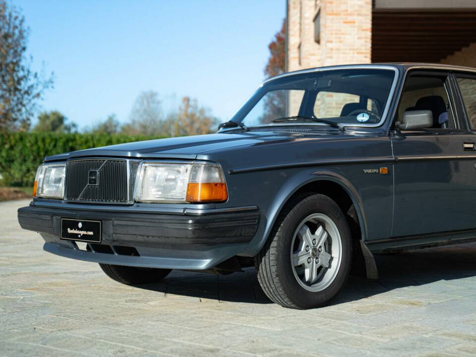 Bild 21/50 von Volvo 240 Diesel (1984)