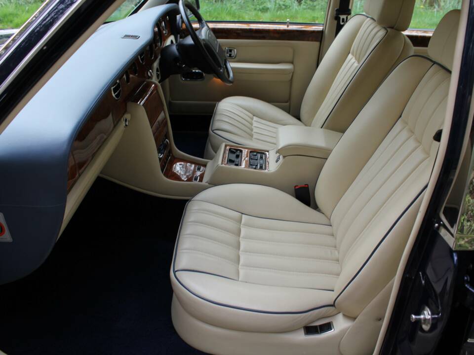 Image 11/20 of Rolls-Royce New Silver Spirit (1996)