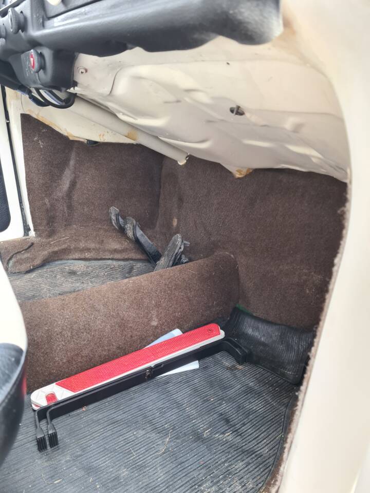 Image 19/30 of Volkswagen Maggiolino 1200 Mexico (1979)