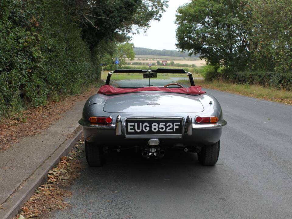 Imagen 5/19 de Jaguar E-Type 4.2 (1967)