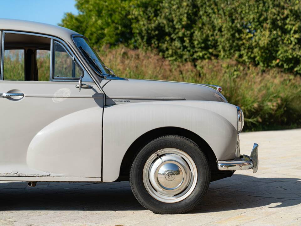 Image 27/50 de Morris Minor 1000 (1958)