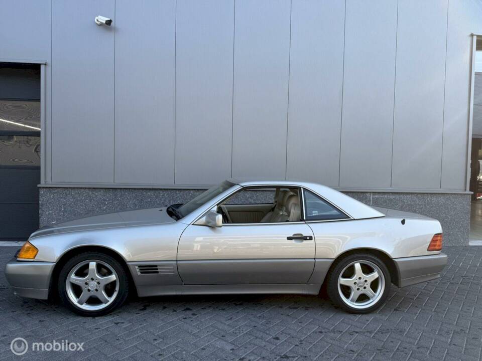 Image 33/35 of Mercedes-Benz 500 SL (1993)