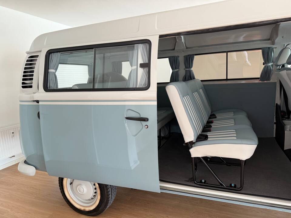 Bild 11/14 von Volkswagen T2c Kombi &quot;Last Edition&quot; (2013)